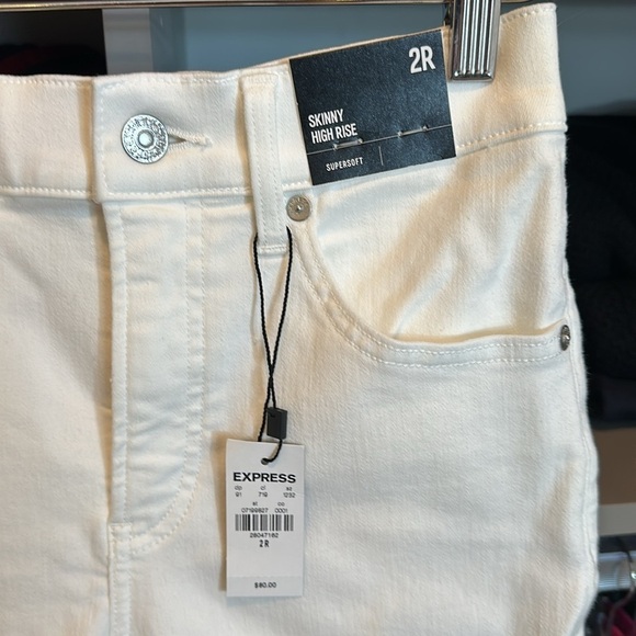 Express white skinny high rise jeans size 2 - Picture 2 of 3